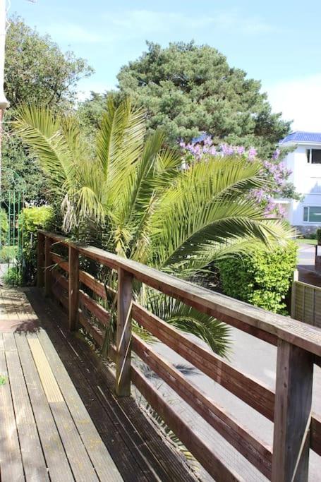 Sandbanks Ground Floor 2 Bed Apt, Beach 3Mins Walk Poole Exterior photo
